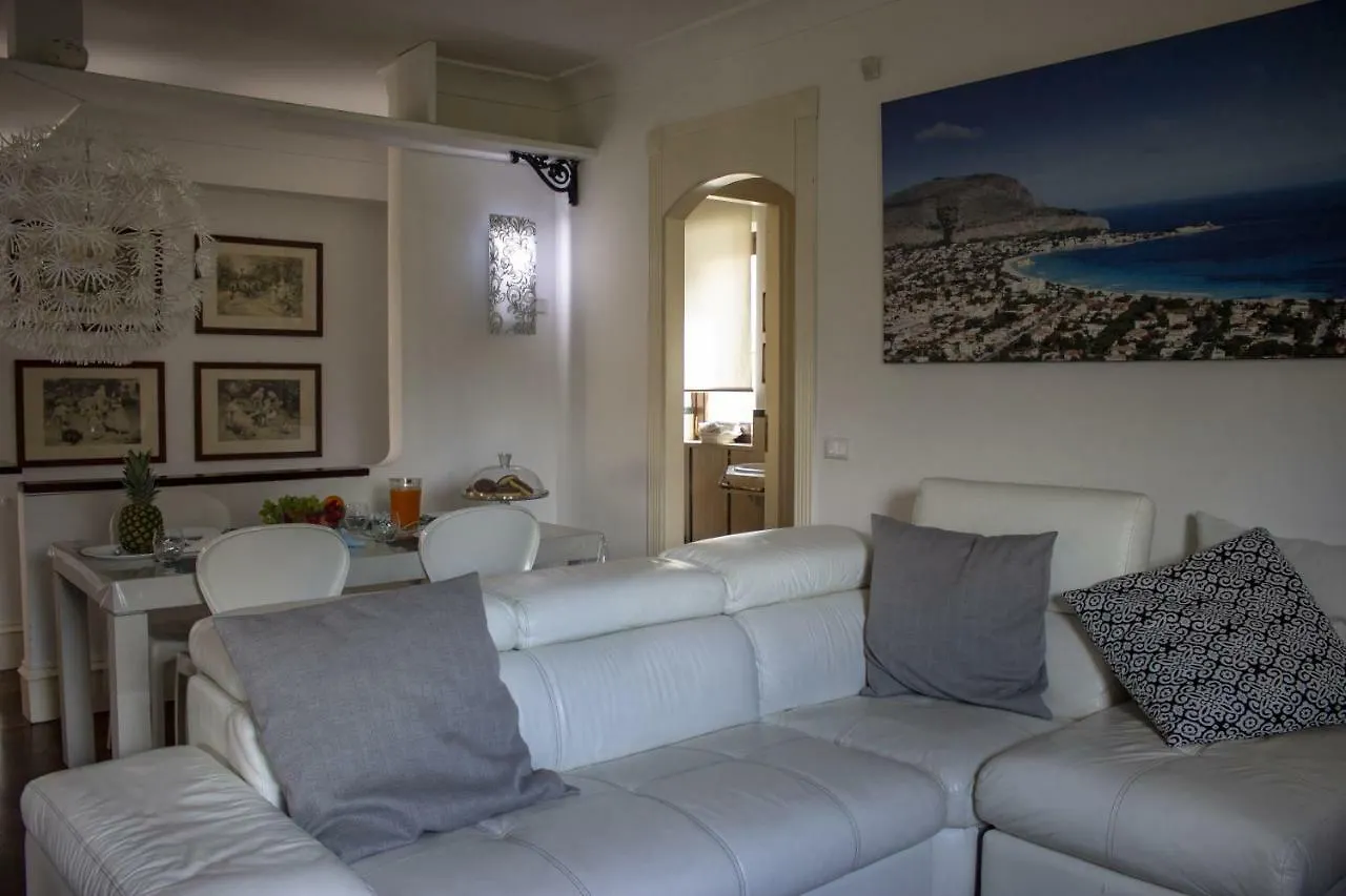 Villa Degli Ulivi Mondello Italy